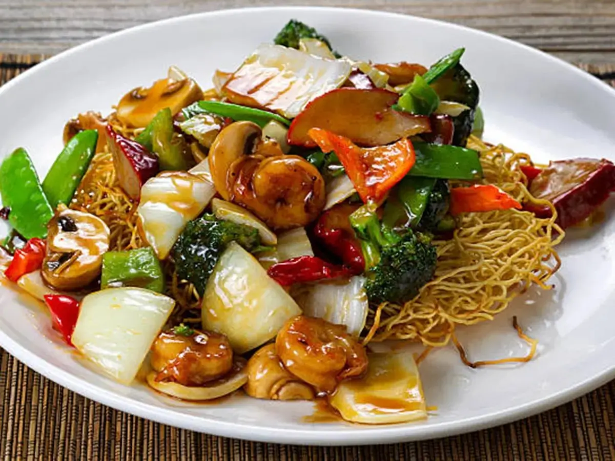 Cheung-Hing-Chinese-restaurant-BBQ-Fried-rice-noodles-CA BBQ Fried rice noodles at Cheung Hing, a Chinese restaurant in CA