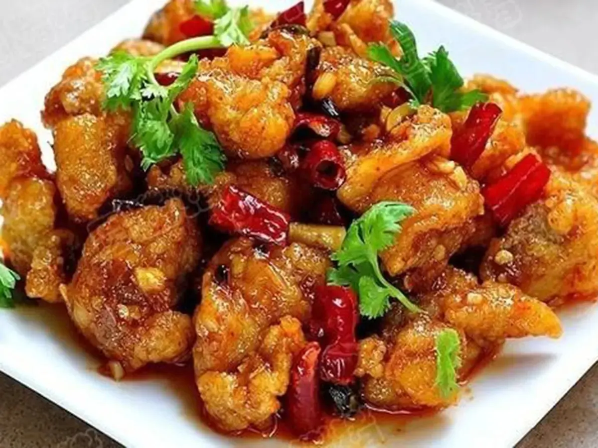Cheung-Hing-Chinese-restaurant-General-Tso's-Chicken-CA General Tso's chicken at Cheung Hing, a Chinese restaurant in CA